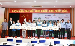 Giải Golf từ thiện Vì trẻ em Việt Nam 2024 huy động 2,3 tỉ đồng dành cho khuyến học - Ảnh 4.