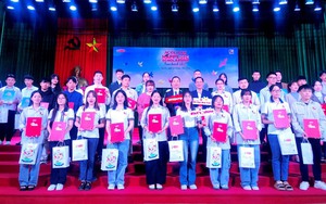 Thanh niên Quân đội trao tặng con giống cho đồng bào vùng lũ ở Lào Cai khôi phục sản xuất - Ảnh 6.