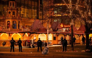 Không khí Giáng sinh khi mở cửa thành phố Chúa sinh- Ảnh 5.