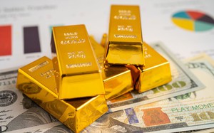 Ngày 10/2: Giá vàng thế giới tiếp tục tụt dốc
