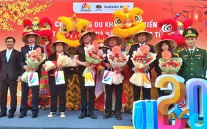 Chuyến xe chở 17 tấn sầu ri&ecirc;ng Tiền Giang xuất khẩu sang Trung Quốc "x&ocirc;ng đất" Cửa khẩu L&agrave;o Cai - Ảnh 14.