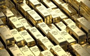 Ngày 13/3: Giá vàng thế giới tụt dốc, trong nước vẫn duy trì trên 82 triệu đồng/lượng