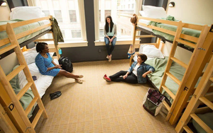 Du học: Khi "tấm v&eacute; v&agrave;ng" trở th&agrave;nh ph&eacute;p thử nghiệt ng&atilde; của thực tại - Ảnh 4.