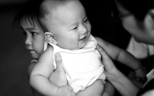 Đề xuất hỗ trợ tài chính cao với nhóm phụ nữ sinh đủ 2 con trước 35 tuổi nhằm đảm bảo mức sinh thay thế - Ảnh 6.