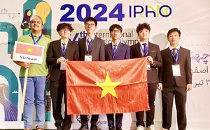 5/5 học sinh Việt Nam giành huy chương tại Olympic Vật lý quốc tế 2024