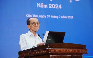 Cụ ông hiếu học 87 tuổi trở thành tân học viên bậc thạc sĩ Trường Đại học Cần Thơ
