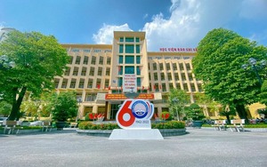 13 trường, khoa thuộc Đại học Quốc gia Hà Nội công bố điểm chuẩn - Ảnh 12.