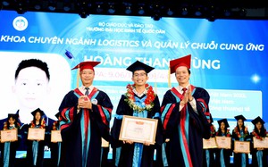 Trao bằng Tiến sĩ cho 91 nghiên cứu sinh Trường Đại học Kinh tế Quốc dân năm 2024 - Ảnh 6.