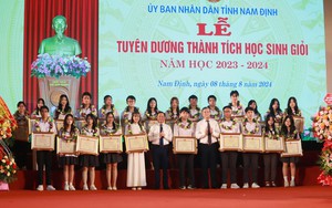 Hội Khuyến học tỉnh Nam Định trao học bổng không bao giờ cùng 2024- Ảnh 5.