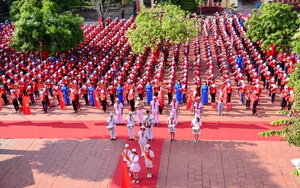 Thủ tướng dự khai giảng tại "ngôi trường đặc biệt" - Trường Phổ thông cơ sở Nguyễn Đình Chiểu - Ảnh 5.