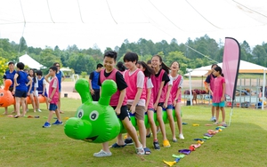 Trải nghiệm Ngày hội An toàn trực tuyến “Không Một Mình” tại phố đi bộ Hà Nội - Ảnh 3.