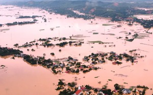 Đã tiếp nhận 752,672 tỷ đồng ủng hộ đồng bào khắc phục hậu quả bão số 10 - Ảnh 3.