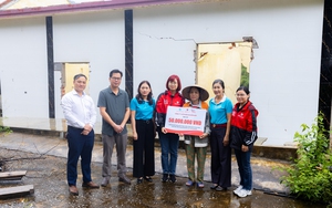 Khi lớp b&ugrave;n theo nước lũ rửa tr&ocirc;i đi - Ảnh 11.