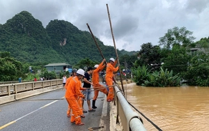 Mưa lũ gây thiệt hại cơ sở vật chất tại các trường mầm non ở Lâm Đồng - Ảnh 4.