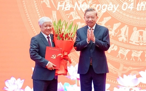 Đồng chí Bùi Thị Minh Hoài giữ chức Bí thư Đảng ủy Mặt trận Tổ quốc, các đoàn thể Trung ương - Ảnh 2.