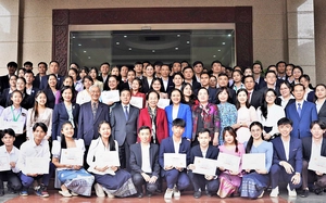 Th&iacute; điểm hoạt động lựa chọn cho trẻ mầm non l&agrave;m quen với ngoại ngữ  - Ảnh 5.