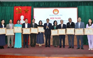 Doanh nh&acirc;n Ho&agrave;ng Văn Hiền - Tự học để dựng nghiệp bền bỉ, lan tỏa tinh thần học tập suốt đời - Ảnh 4.