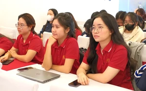 Đại học dừng x&eacute;t học bạ, xu hướng tuyển sinh đang tiến tới phương thức đ&aacute;nh gi&aacute; kh&aacute;ch quan hơn? - Ảnh 10.