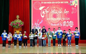 Quỹ khuyến học Thanh Hóa: Hơn 400 tỷ đồng chăm lo khuyến học, khuyến tài - Ảnh 4.