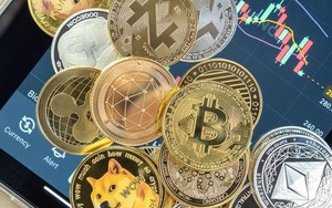 "Vàng số" Bitcoin lao dốc, vàng "thật" lên đỉnh - Ảnh 4.