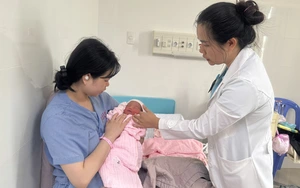 Đề xuất hỗ trợ tài chính cao với nhóm phụ nữ sinh đủ 2 con trước 35 tuổi nhằm đảm bảo mức sinh thay thế - Ảnh 7.