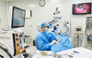 Gần 5.000 học sinh ở L&agrave;o Cai được tầm so&aacute;t thị lực học đường - Ảnh 8.