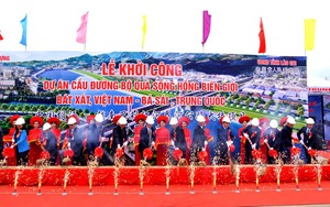 Lào Cai khởi công 3 công trình, bắn pháo hoa chào mừng Cách mạng tháng Tám và Quốc khánh 2-9 - Ảnh 9.