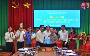 Sơn La tuyên dương 154 học sinh đạt điểm 10 kỳ thi tốt nghiệp Trung học phổ thông - Ảnh 3.