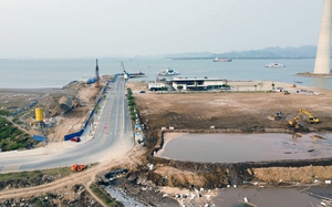 Vụ tài xế, du khách bị từ chối lên phà rời Cát Bà: Hải Phòng phê bình các đơn vị liên quan - Ảnh 5.