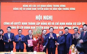 Bổ nhiệm Đại tướng Trịnh Văn Quyết giữ chức Trưởng Ban Tuyên giáo và Dân vận Trung ương - Ảnh 4.
