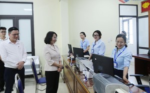 Quảng Ninh bắn pháo hoa chào mừng chính quyền địa phương 2 cấp vào tối 1/7 - Ảnh 2.