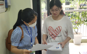 Giáo viên nhận định đề Ngữ văn thi lớp 10 của Hà Nội vừa sức với thí sinh, có tính cập nhật, thời sự cao - Ảnh 2.