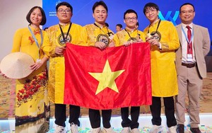 6/6 học sinh Việt Nam giành huy chương Kì thi Olympic Toán quốc tế (IMO) lần thứ 66 - Ảnh 2.