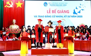 Trường Đại học Cửu Long trao bằng tốt nghiệp đại học cho 584 tân cử nhân hệ từ xa  - Ảnh 4.