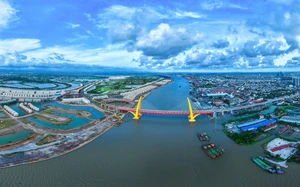 Lào Cai khởi công 3 công trình, bắn pháo hoa chào mừng Cách mạng tháng Tám và Quốc khánh 2-9 - Ảnh 5.