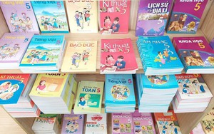 Thành phố Hồ Chí Minh chỉ đạo khẩn vụ sách giáo khoa - Ảnh 1.