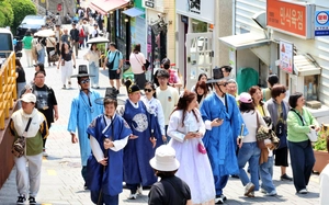 Du lịch phim trường Hàn Quốc nóng lên theo "cơn sốt: Anh có muốn cưới em không" - Ảnh 10.