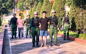 Campuchia trao trả nhiều c&ocirc;ng d&acirc;n Việt từ cơ sở lừa đảo trực tuyến cho Việt Nam - Ảnh 4.