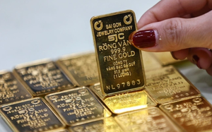 Giá vàng ngày 18/9 giảm sâu sau quyết định hạ lãi suất của FED- Ảnh 2.