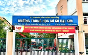 Học sinh túm tóc, quật ngã giáo viên: chỉ kiểm điểm thôi sao? - Ảnh 2.