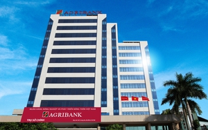 Agribank trao thưởng 01 tỷ đồng cho kh&aacute;ch h&agrave;ng gửi tiền tiết kiệm chương tr&igrave;nh "Tiết kiệm h&ocirc;m nay - Rinh ngay qu&agrave; tặng'' - Ảnh 6.