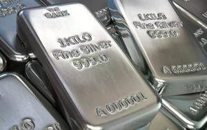 Gi&aacute; v&agrave;ng chững lại, gi&aacute; bạc tiếp tục tăng mạnh - Ảnh 1.