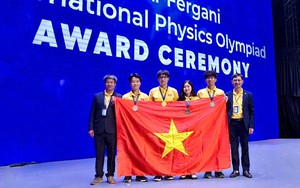 Huế thưởng 150 triệu đồng cho nam sinh đoạt Huy chương Bạc Olympic Vật l&yacute; quốc tế Al-Fergani  - Ảnh 2.