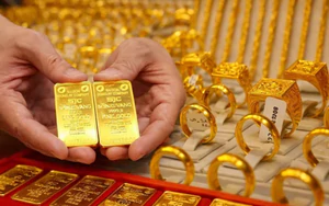 Dự b&aacute;o những đợt điều chỉnh mới của gi&aacute; v&agrave;ng- Ảnh 2.