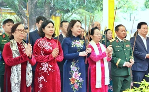 Đồng b&agrave;o Gi&aacute;y ở Cốc San tưng bừng hội xuống đồng đầu năm mới - Ảnh 27.