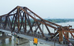 Ph&acirc;n luồng giao th&ocirc;ng khi cấm xe m&aacute;y di chuyển tr&ecirc;n cầu Long Bi&ecirc;n trong 60 ng&agrave;y - Ảnh 2.