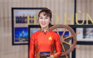 Tiến sĩ Nguyễn Thị Phương Thảo bấm n&uacute;t khai phi&ecirc;n S&agrave;n giao dịch Chứng kho&aacute;n Lu&acirc;n Đ&ocirc;n thị trường bật tăng điểm - Ảnh 7.