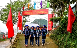 Ng&agrave;y hội non s&ocirc;ng: T&ocirc;n vinh quyền l&agrave;m chủ của nh&acirc;n d&acirc;n - Ảnh 5.