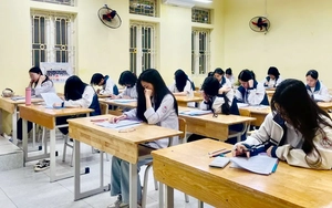 Khảo s&aacute;t lớp 12 H&agrave; Nội: M&ocirc;n To&aacute;n chủ yếu 3-5 điểm, Địa l&yacute; c&oacute; điểm trung b&igrave;nh thấp nhất  - Ảnh 2.