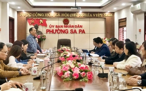 Hội Khuyến học L&agrave;o Cai trao học bổng Đinh Thiện L&yacute; cho học sinh c&oacute; ho&agrave;n cảnh kh&oacute; khăn - Ảnh 4.